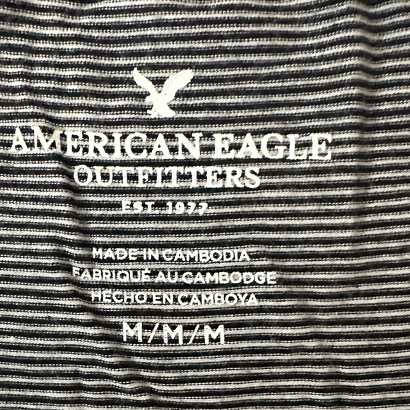 American Eagle Outfitters Black and Gray Ombre Tee - Picture 3 of 4
